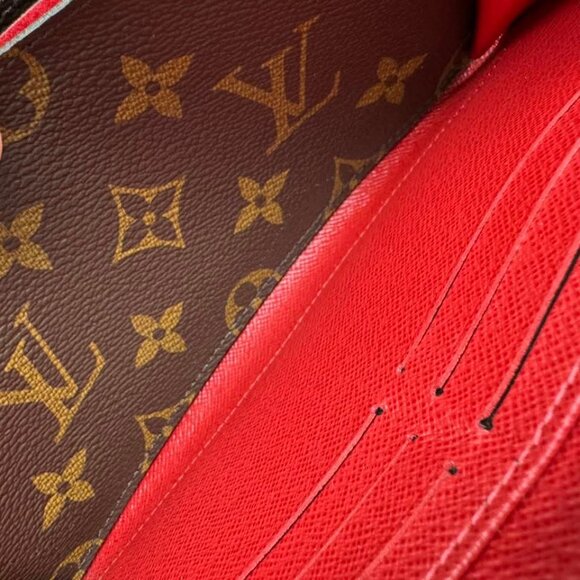 Louis Vuitton Leather Wallet 385-081325 - Picture 14 of 14